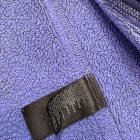 The North Face girls youth large 14/16 fleece lined warm purple jacket